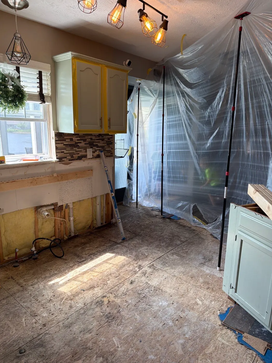 Category 3 sewage cleanup in Eagle Trace basement